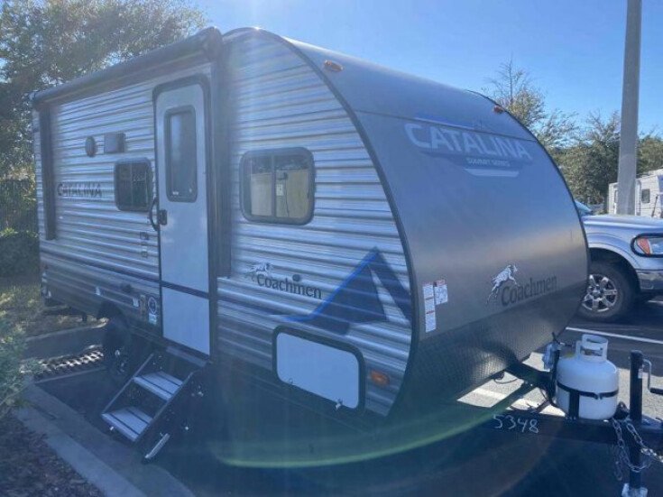 Thumbnail Photo undefined for New 2022 Coachmen Catalina